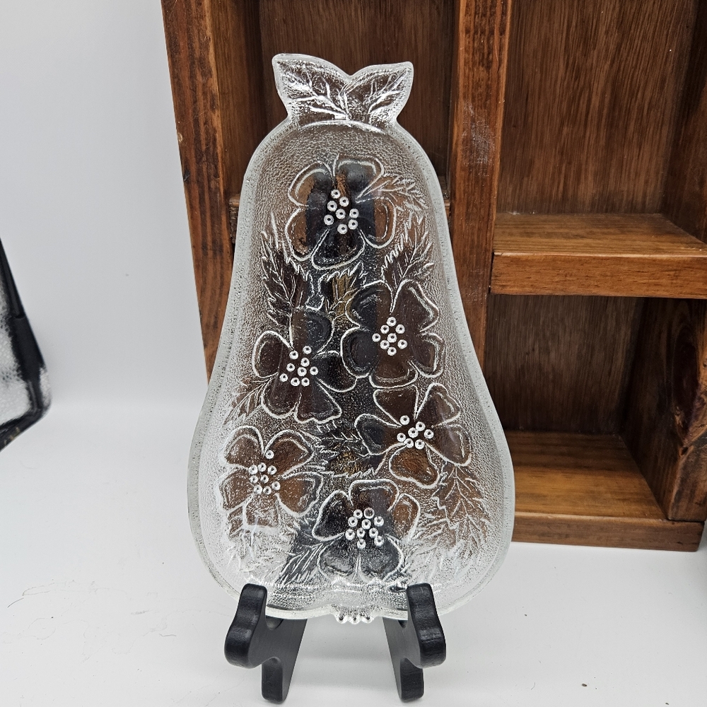 Hazel.atlas pressed glass pear dish
